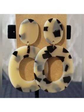 Shades of Tan Marble Tortoise Acrylic Post Earrings